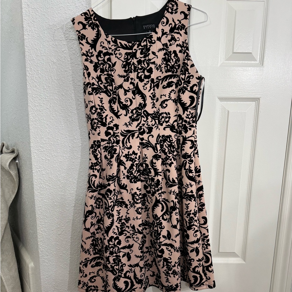 Like new, women’s blush and velvet black, size 12